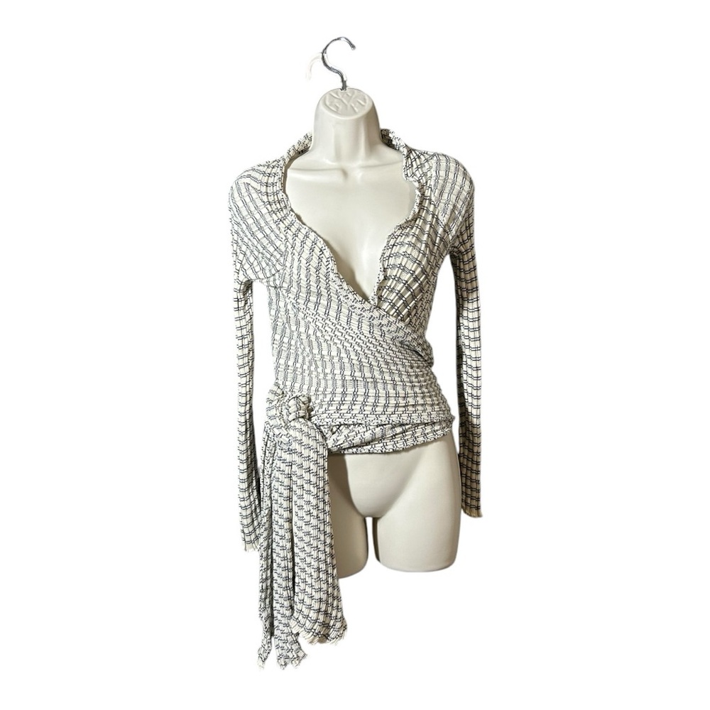 Chic Women's Black and White Wrap Cardigan